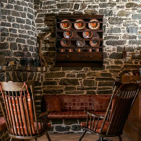 Σπίτι διακοπών Echo Traditional House - ηχώ παραδοσιακό σπίτι Έμπωνας